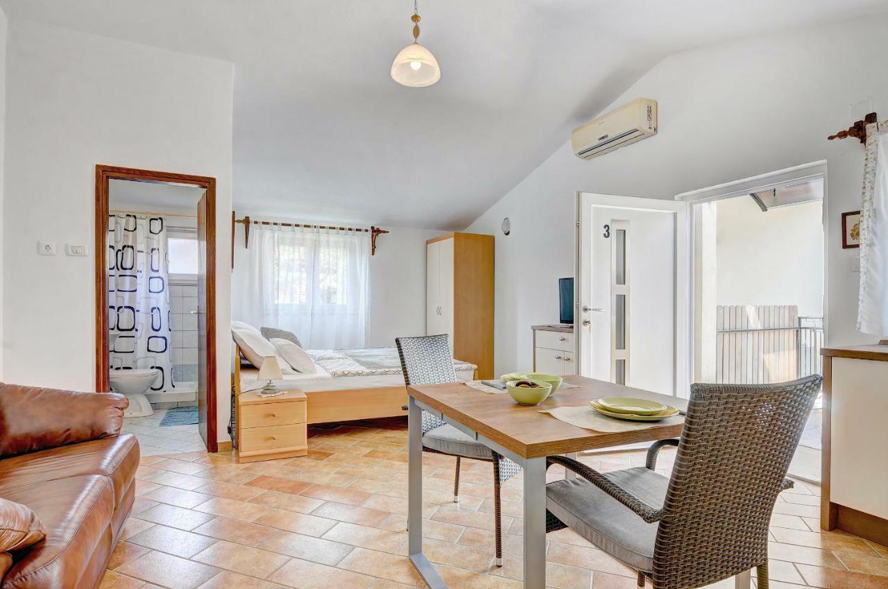 Adriatic Apartments Nada Fažana Eksteriør billede